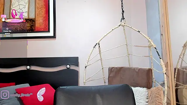  EmilyJireh  online show from 01-15-26, 04:44