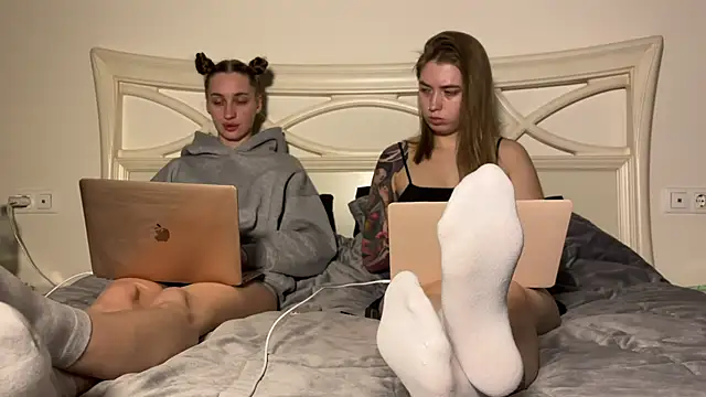 urmissalice online show from 12-29-24, 07:32