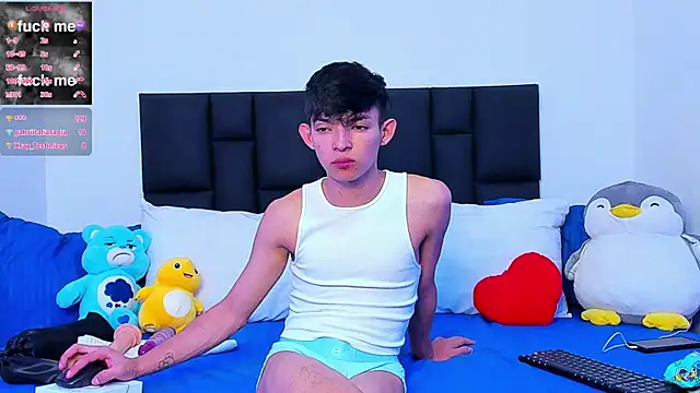 Snapshot of Tonny_twink_ chatting on 03-05-25, 06:01 Tonny twink  online show from 03-05-25, 06:01