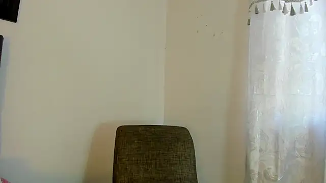Snapshot of tatiana_valencia chatting on 05-11-26, 12:44 tatiana valencia online show from 05-11-26, 12:44