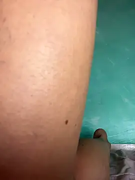 xMirana  online show from 10-29-25, 09:33