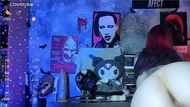 KuromiRacer  online show from 09-15-25, 03:56