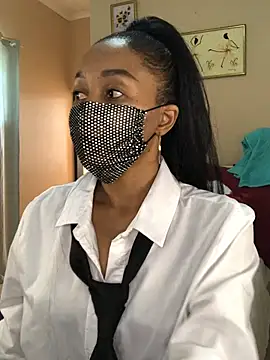 niccki3 online show from 02-09-25, 05:40