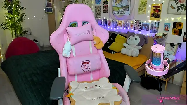 Sunny Elly online show from 04-04-26, 06:22