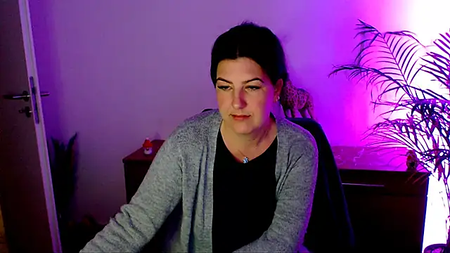 NatiLove35 online show from 12-27-24, 06:35