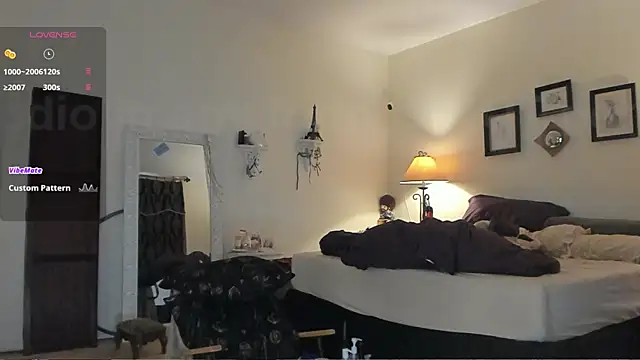 Peaches N Kreme online show from 02-26-25, 07:05