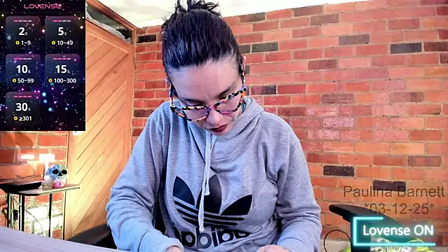 paulinabarnett- online show from 12-04-25, 04:55