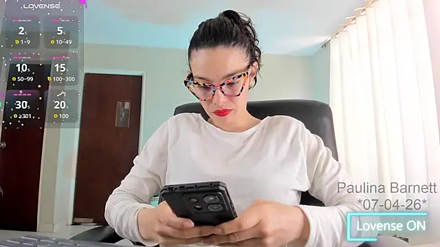 paulinabarnett- online show from 04-07-26, 03:01