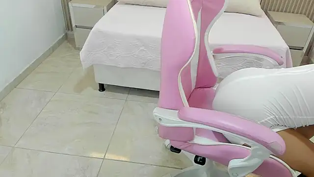 Hanaa latif online show from 01-24-25, 02:08