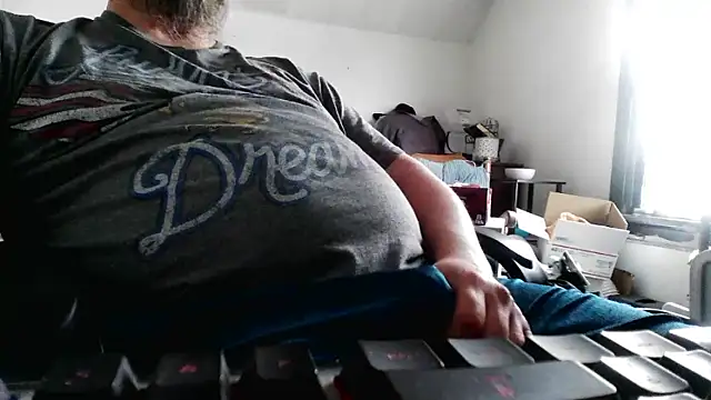 Snapshot of slickwill123 chatting on 03-22-26, 05:05 slickwill123 online show from 03-22-26, 05:05