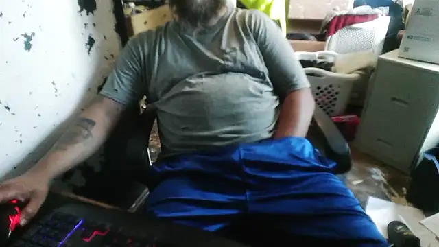 slickwill123 online show from 06-08-26, 10:32