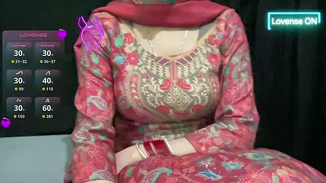 couple horne online show from 03-30-26, 08:37