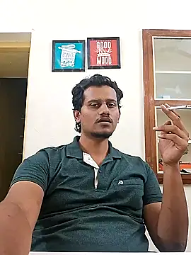 Snapshot of Long_Laster chatting on 12-12-24, 01:17 Long Laster online show from 12-12-24, 01:17