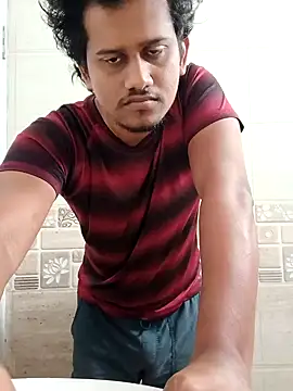 Snapshot of Long_Laster chatting on 01-14-25, 03:32 Long Laster online show from 01-14-25, 03:32