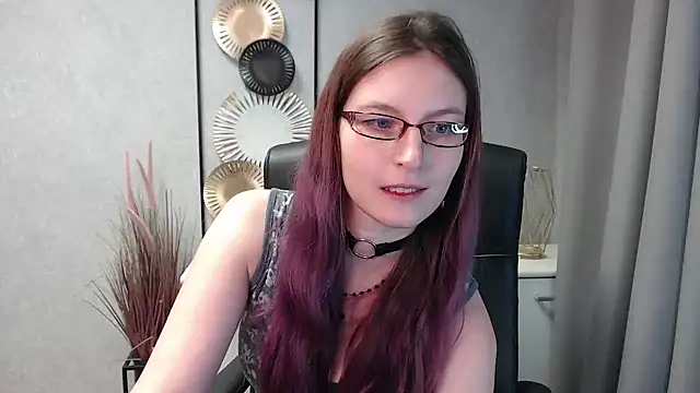 emmaxDelight online show from 12-22-24, 05:42