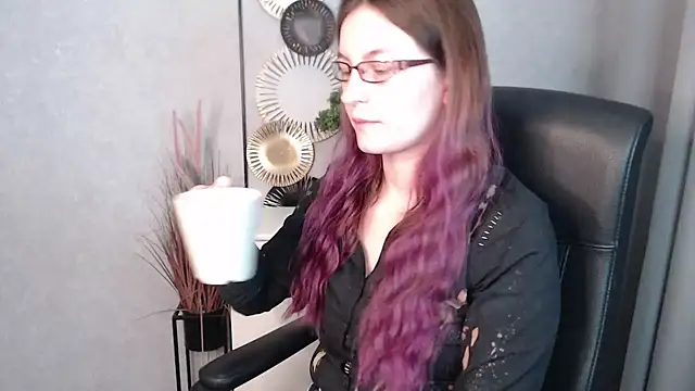 emmaxDelight online show from 01-31-25, 06:35