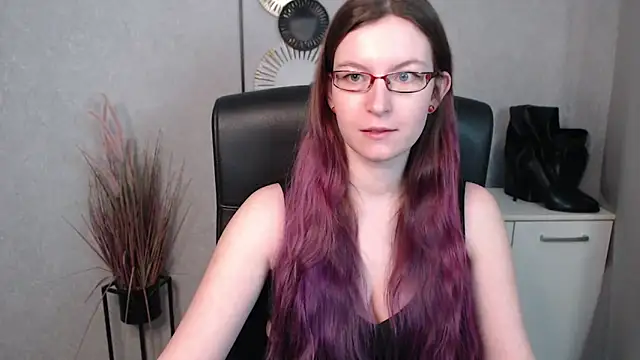 emmaxDelight online show from 02-26-25, 06:37