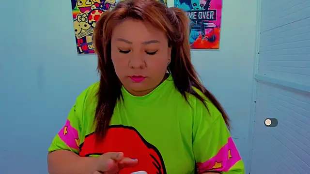 victoria love89 online show from 12-15-25, 02:49