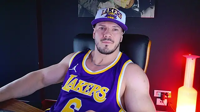 Snapshot of AngeloEric chatting on 01-03-25, 11:01 AngeloEric online show from 01-03-25, 11:01