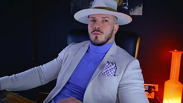 Snapshot of AngeloEric chatting on 01-09-25, 05:34 AngeloEric online show from 01-09-25, 05:34