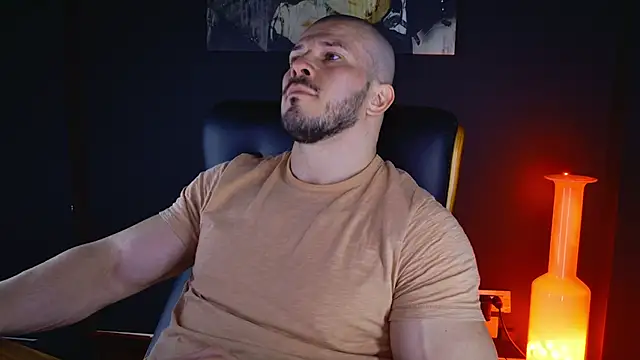 Snapshot of AngeloEric chatting on 01-10-25, 02:34 AngeloEric online show from 01-10-25, 02:34