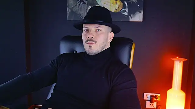 Snapshot of AngeloEric chatting on 01-13-25, 11:30 AngeloEric online show from 01-13-25, 11:30