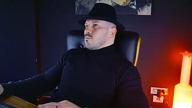 Snapshot of AngeloEric chatting on 01-14-25, 05:08 AngeloEric online show from 01-14-25, 05:08