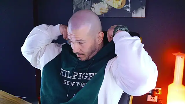 Snapshot of AngeloEric chatting on 01-15-25, 08:30 AngeloEric online show from 01-15-25, 08:30