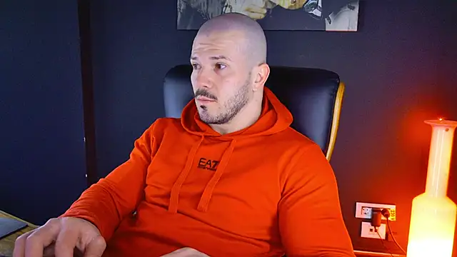 Snapshot of AngeloEric chatting on 01-18-25, 01:08 AngeloEric online show from 01-18-25, 01:08