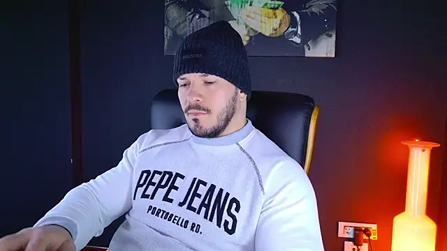 Snapshot of AngeloEric chatting on 01-31-25, 05:19 AngeloEric online show from 01-31-25, 05:19