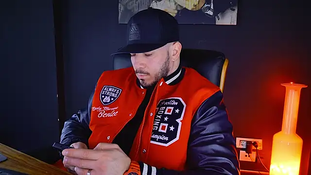 Snapshot of AngeloEric chatting on 02-04-25, 08:24 AngeloEric online show from 02-04-25, 08:24