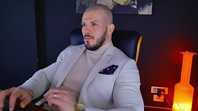 Snapshot of AngeloEric chatting on 02-05-25, 11:02 AngeloEric online show from 02-05-25, 11:02