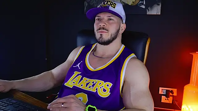 Snapshot of AngeloEric chatting on 02-07-25, 02:04 AngeloEric online show from 02-07-25, 02:04