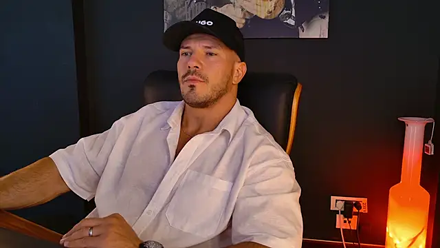 Snapshot of AngeloEric chatting on 09-24-25, 11:02 AngeloEric online show from 09-24-25, 11:02