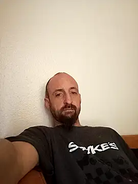 Snapshot of armdy371 chatting on 03-22-26, 08:34 armdy371 online show from 03-22-26, 08:34