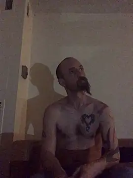 Snapshot of armdy371 chatting on 03-27-26, 03:45 armdy371 online show from 03-27-26, 03:45