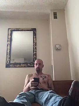 Snapshot of armdy371 chatting on 03-30-26, 08:43 armdy371 online show from 03-30-26, 08:43