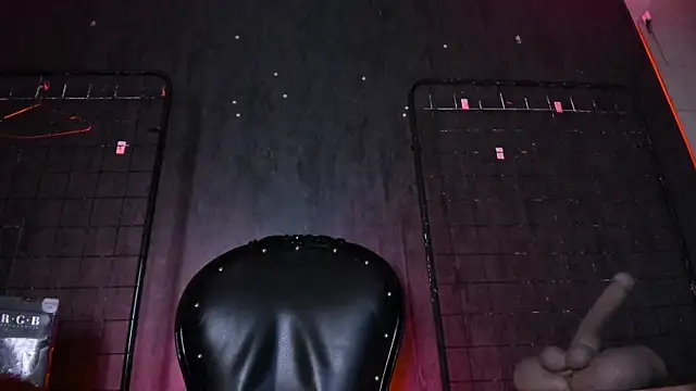 Carolina Arias online show from 12-19-25, 08:38