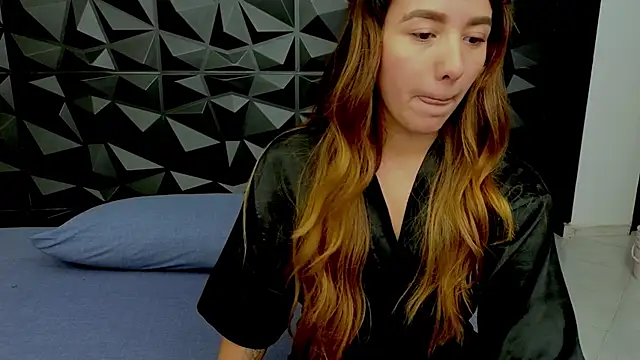 Sofiapeachh online show from 03-20-25, 12:08