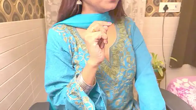 Your Sassy Goddess online show from 01-17-25, 05:08