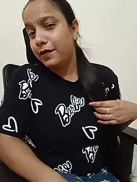Snapshot of Simran-Kaur143 chatting on 07-08-26, 10:20 Simran-Kaur143 online show from 07-08-26, 10:20