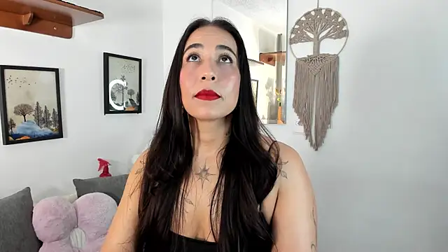Snapshot of electra_hunt chatting on 07-05-26, 01:45 electra hunt online show from 07-05-26, 01:45