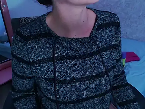 AliciaChelios online show from 05-17-26, 07:21
