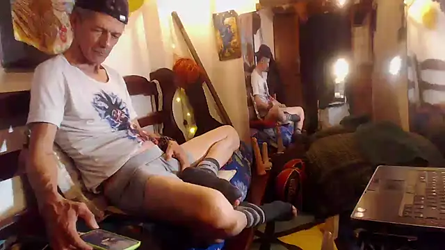 laye19 online show from 12-02-25, 04:07