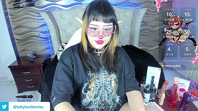 toky doll online show from 12-07-24, 09:33