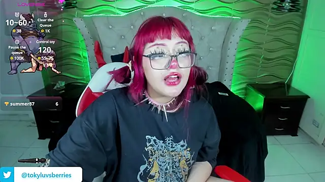 toky doll online show from 01-16-25, 11:06