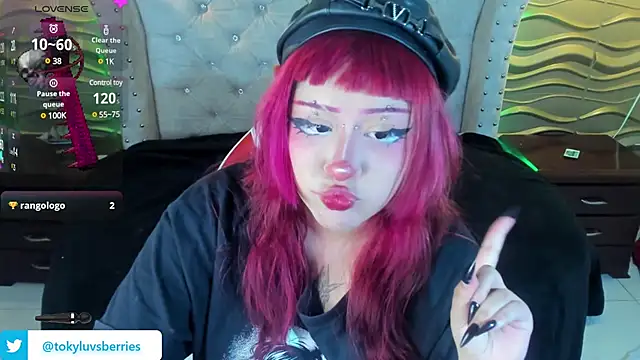 toky doll online show from 01-31-25, 11:56