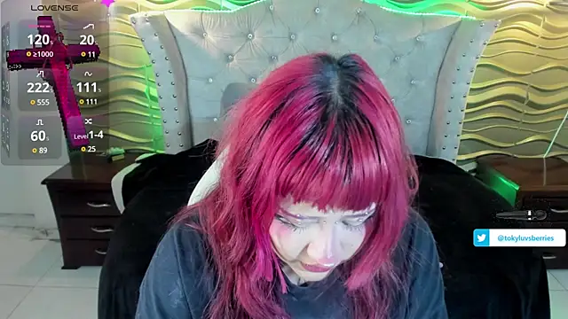 toky doll online show from 02-06-25, 12:43