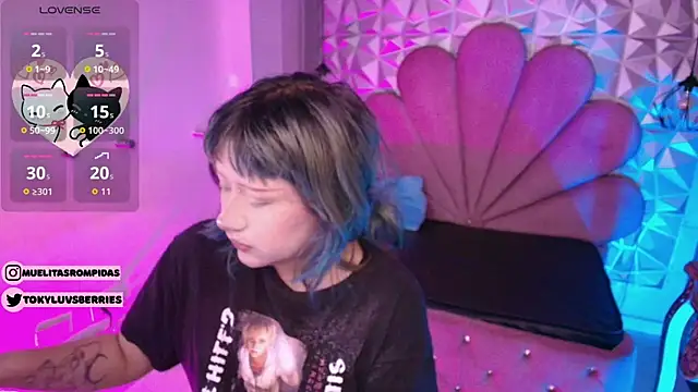 toky doll online show from 01-09-26, 03:20