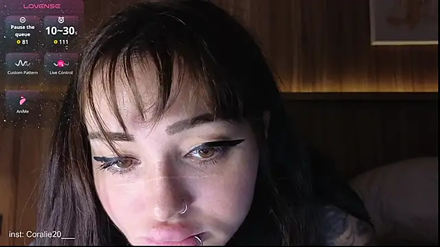 Coralie20  online show from 04-28-26, 10:31